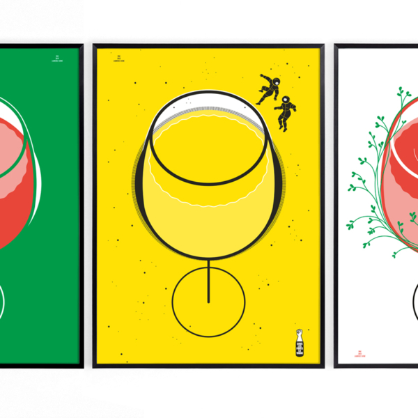 Trois affiches encadrées présentent des illustrations minimalistes de verres à vin en rouge, blanc et rosé sur des fonds respectivement vert, jaune et blanc.